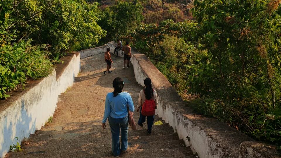 ब्रह्मयोनि पहाड़ी: आस्था और शांति का पवित्र शिखर 11 WhatsApp Image 2026 02 24 at 14.20.13 3 edited